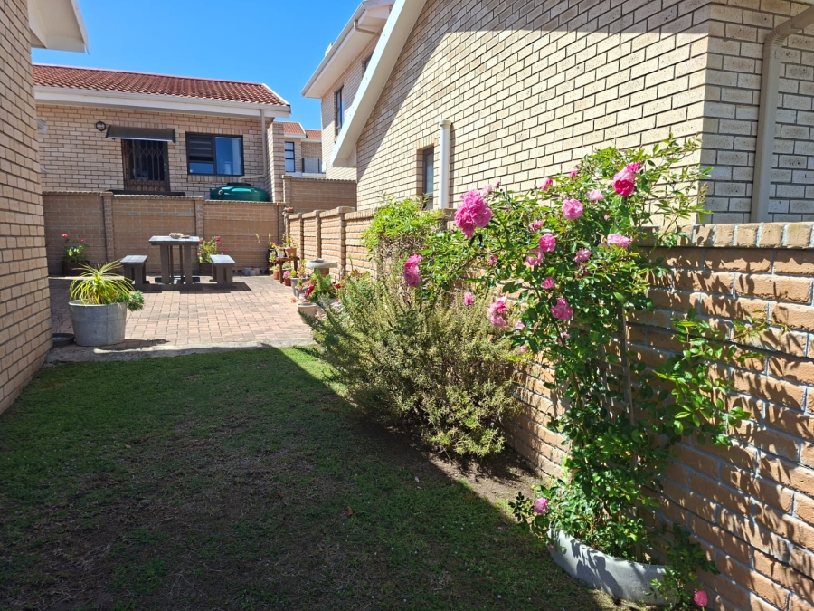 2 Bedroom Property for Sale in Tergniet Western Cape